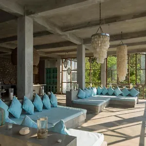 https://villa-v-uluwatu.hotelsseminyak.net